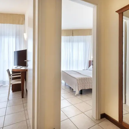 Hotel Bellevue Beach - Sul Mare Milano Marittima Exterior photo